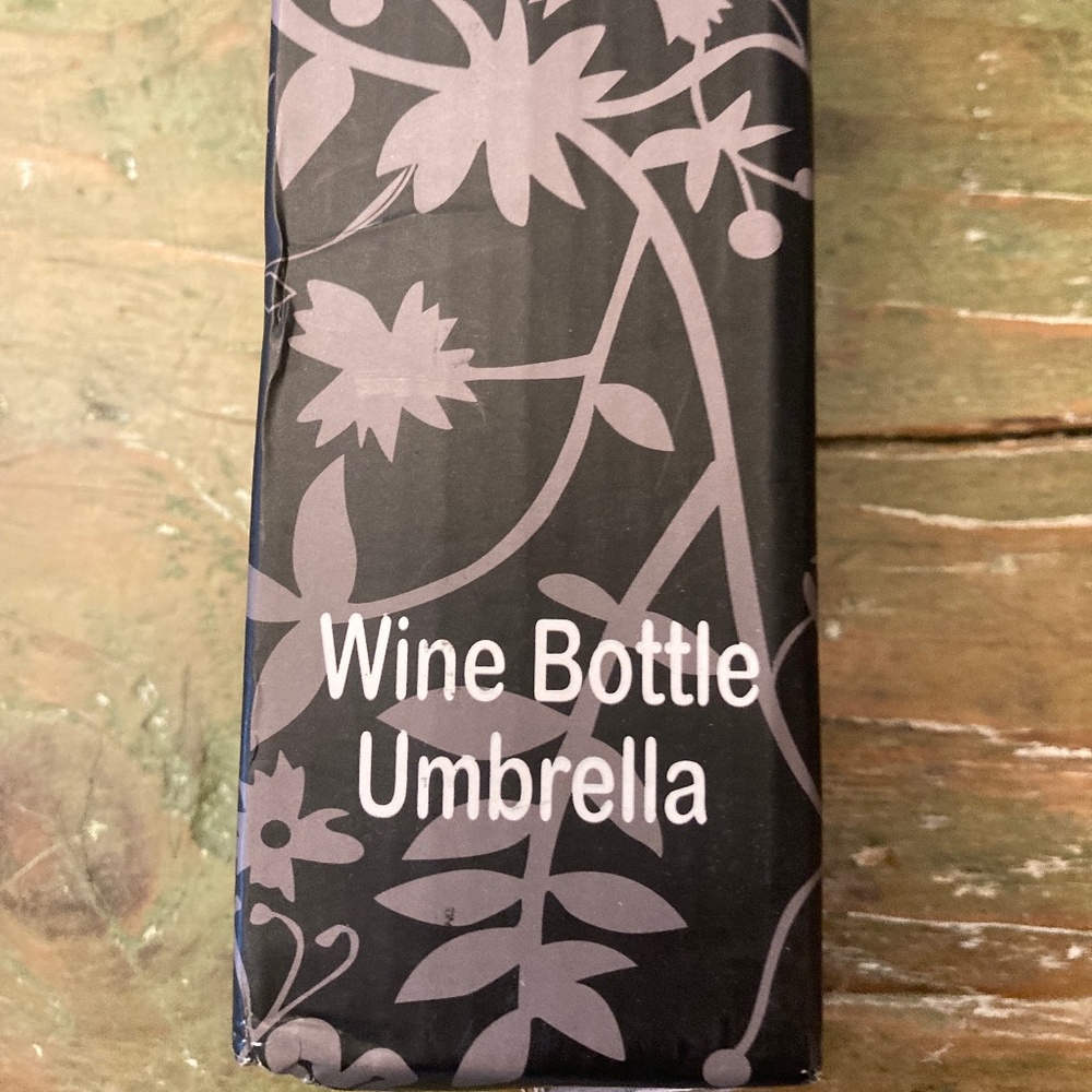 +++NEW! Wine Bottle Umbrella+++ - Picture 2 of 5